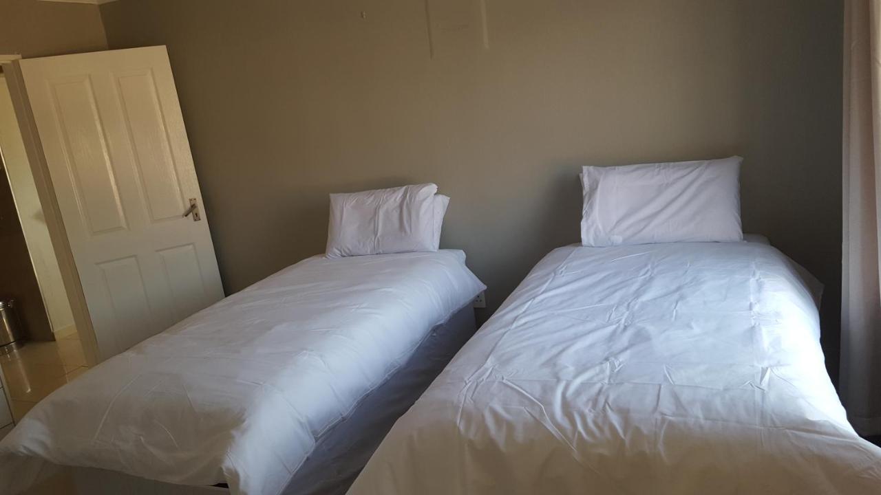 Tlelakufuma Guest House Johannesburg Exterior photo