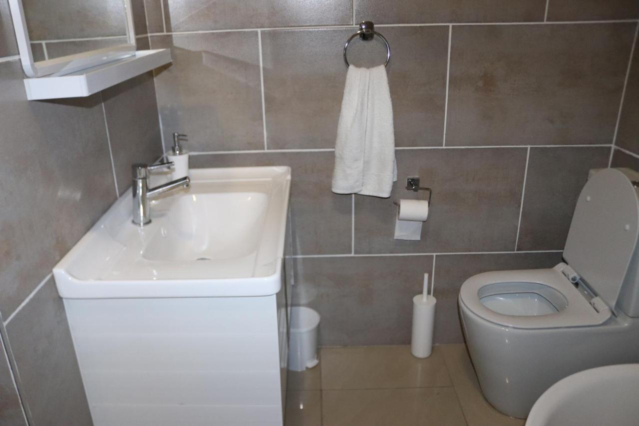 Tlelakufuma Guest House Johannesburg Exterior photo