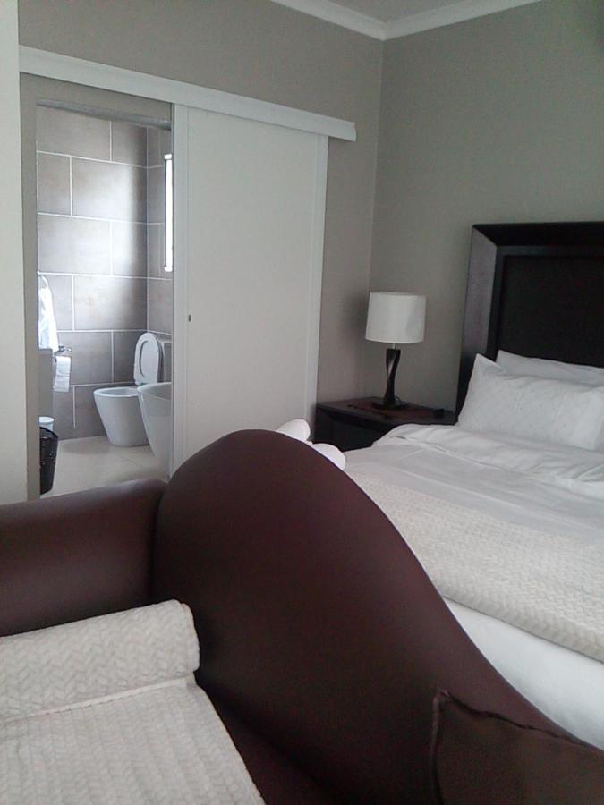 Tlelakufuma Guest House Johannesburg Exterior photo